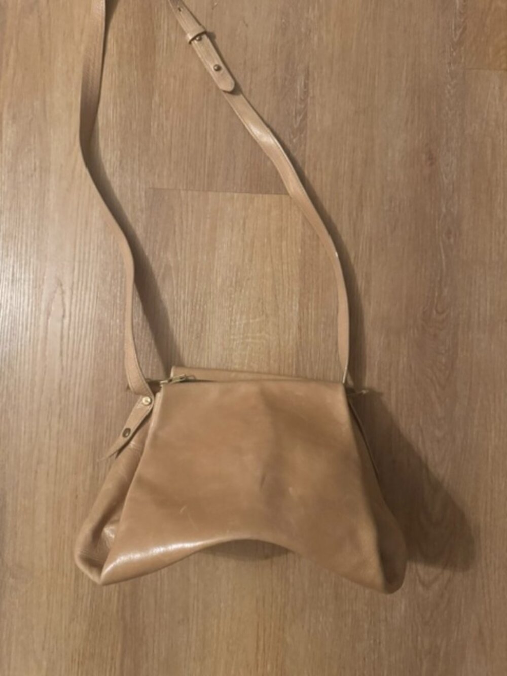 Crossbody handbag